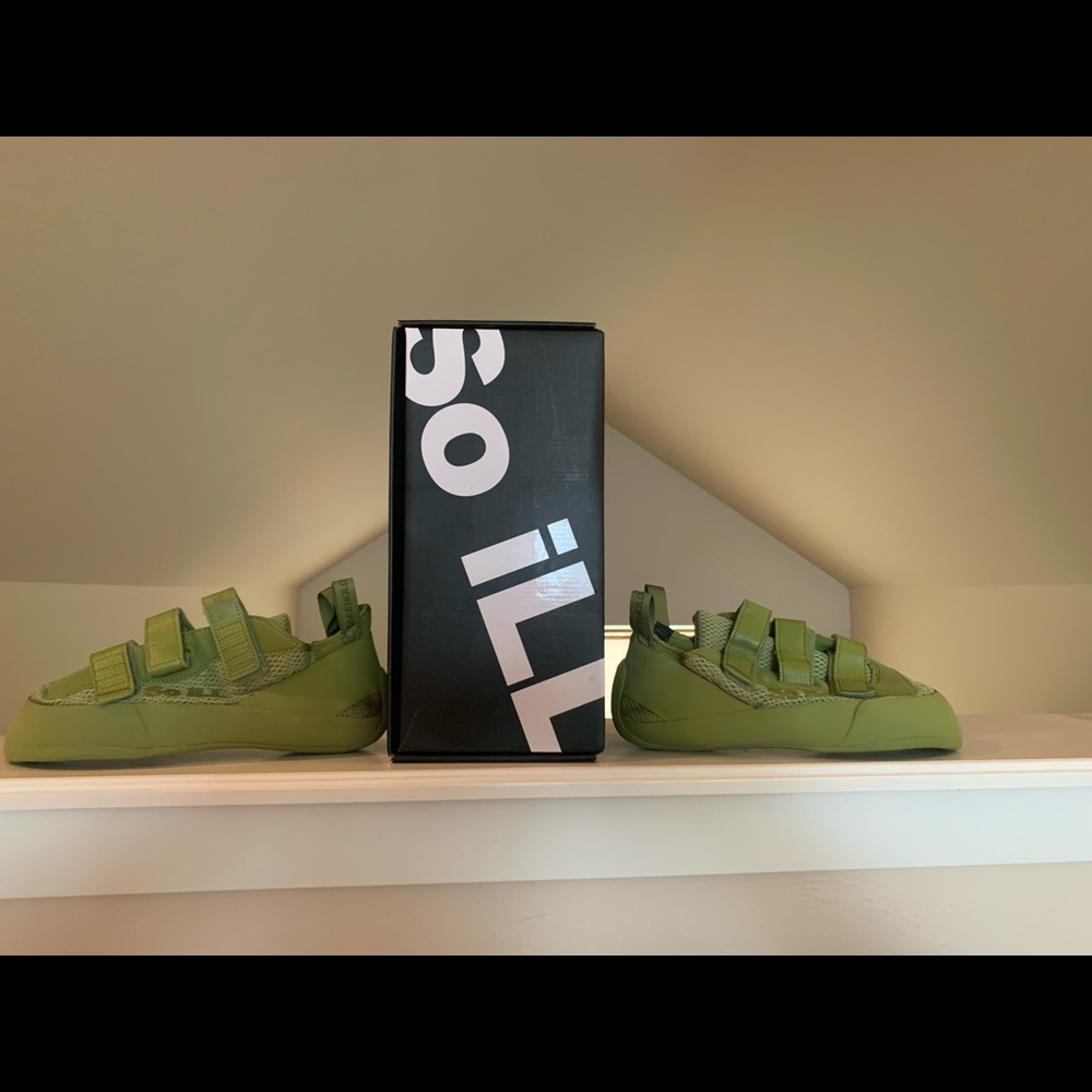 So iLL climbing shoes